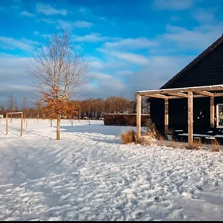 De Appelhoeve Bed & Breakfast Terschuur