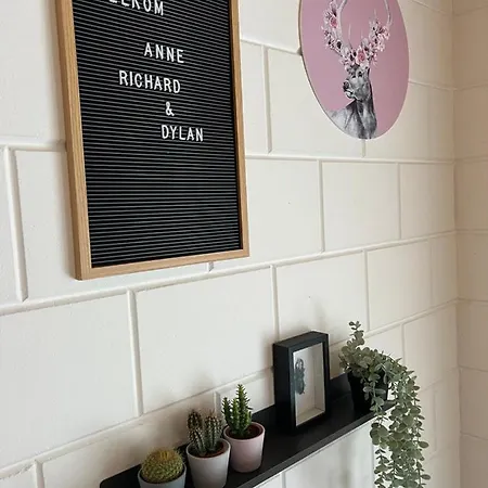De Appelhoeve Bed & Breakfast Terschuur